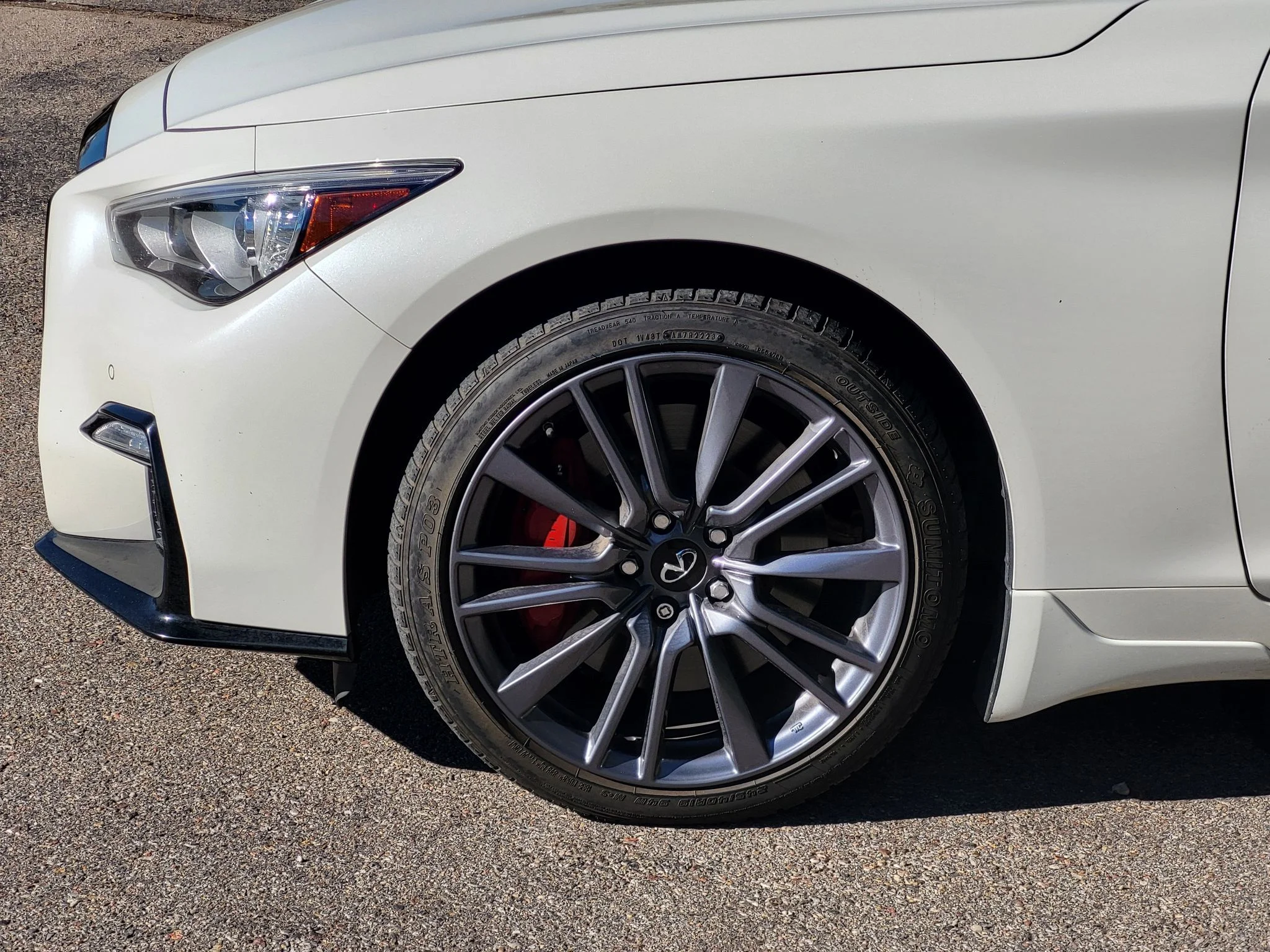 Used 2023 Majestic White INFINITI RED SPORT 400 image 8