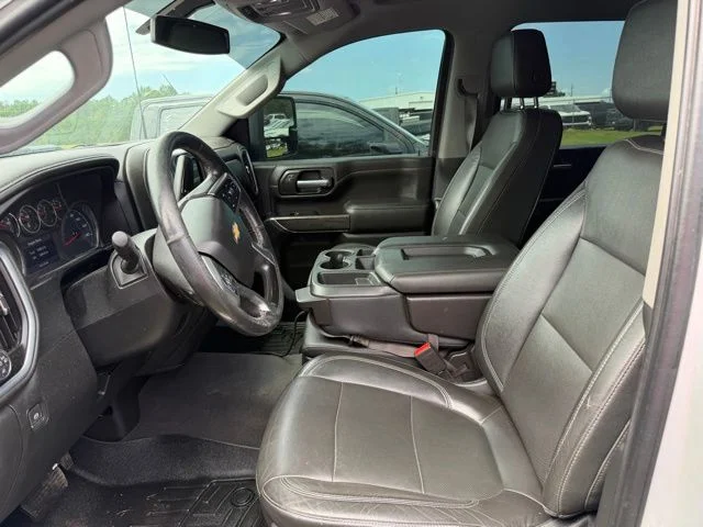 Used 2020 Silver Chevrolet LTZ image 3