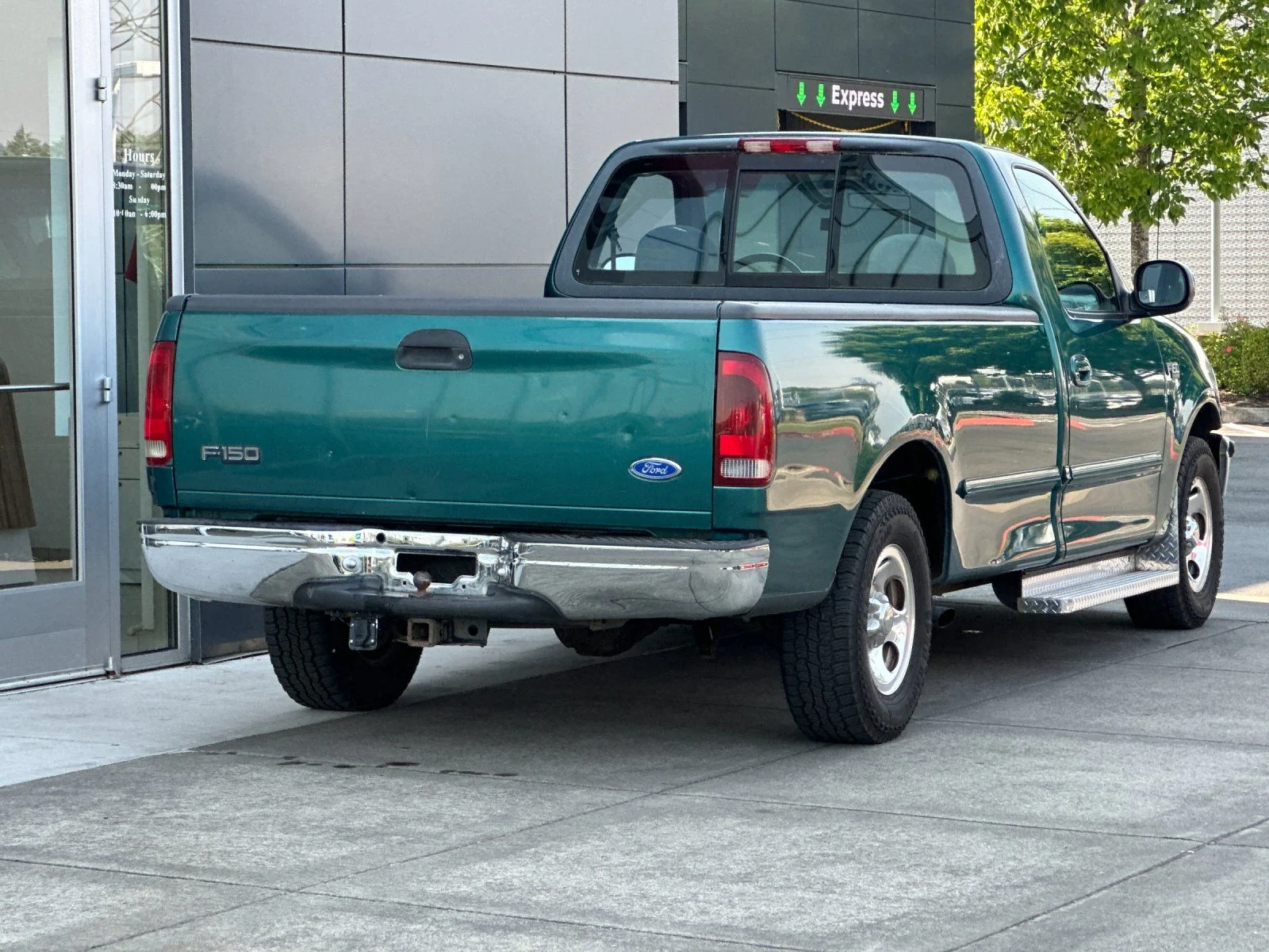 Used 1997 Teal Clearcoat Metallic Ford  image 3