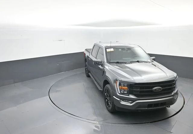 Certified Used 2023 Gray Metallic Ford XLT image 28
