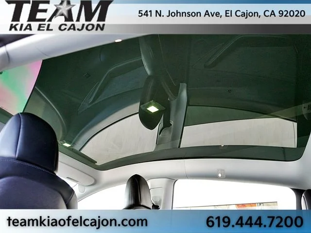 Used 2022  Tesla Long Range image 18