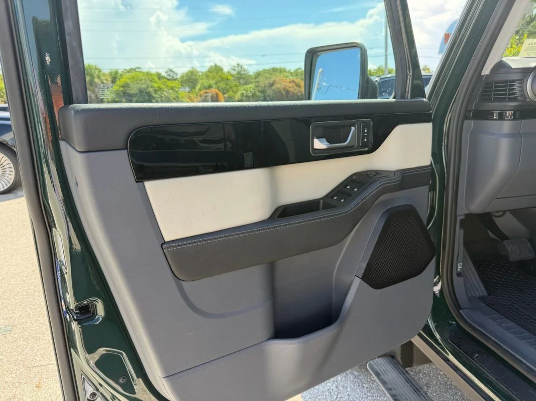 Used 2024  INEOS Fieldmaster Edition image 8
