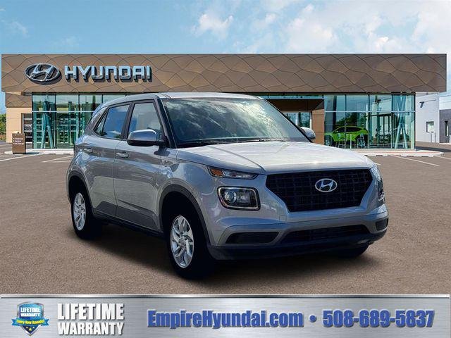 New 2026 Shimmering Silver Hyundai SE image 11