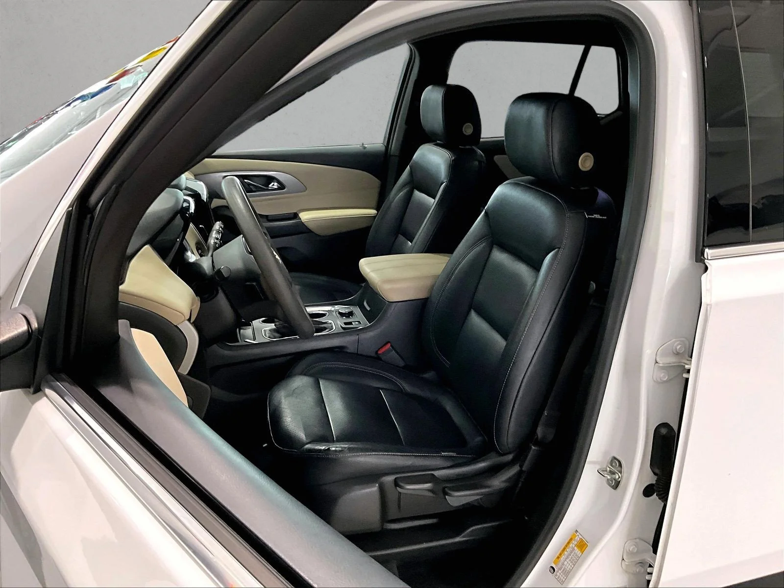 Used 2023 Summit White Chevrolet LS image 27