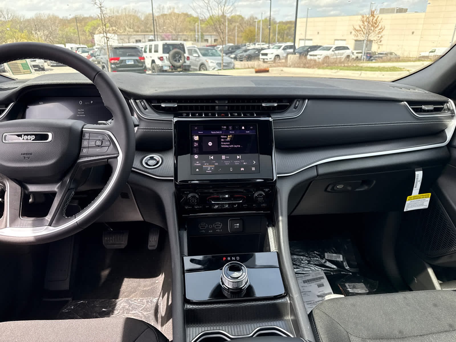 2025 Jeep Grand Cherokee L Laredo - Photo 16