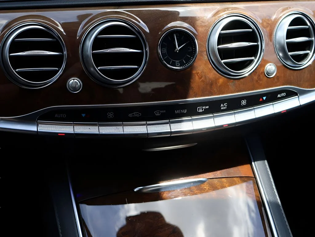Used 2015 designo Diamond White Mercedes-Benz S 550 image 26