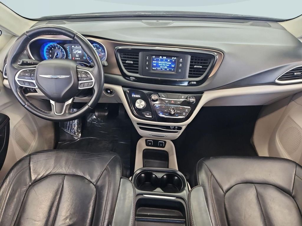 2017 Chrysler Pacifica Touring-L - Photo 22