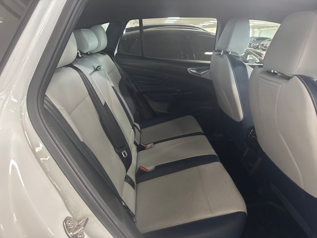 Used 2024 White Volkswagen S image 4