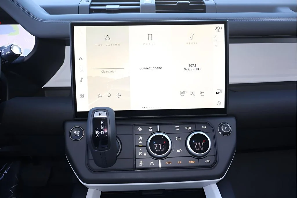 New 2026 Santorini Black Land Rover S image 19