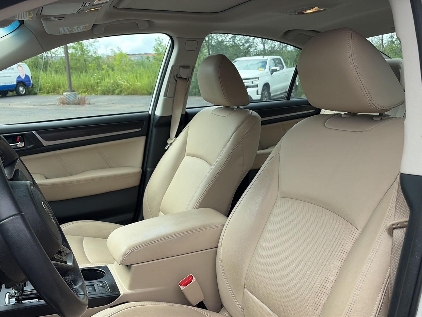 Used 2018 Crystal White Pearl Subaru Limited image 4