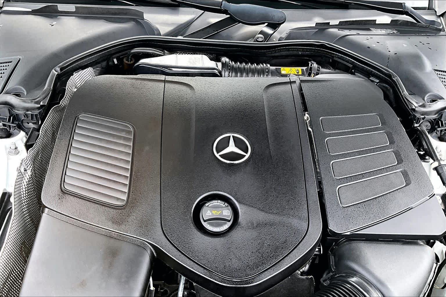 Used 2024 Polar White Mercedes-Benz C 300 image 31