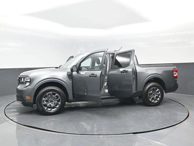 New 2026 Carbonized Gray Metallic Ford XLT image 27