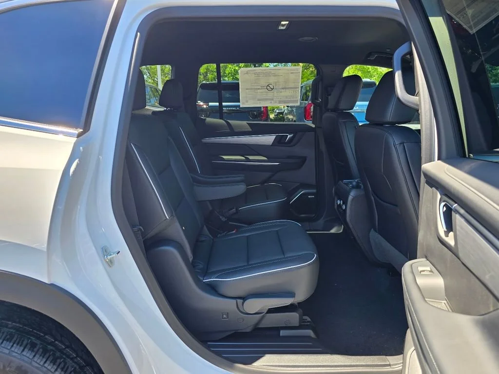 2026 Buick Enclave Preferred - Photo 27