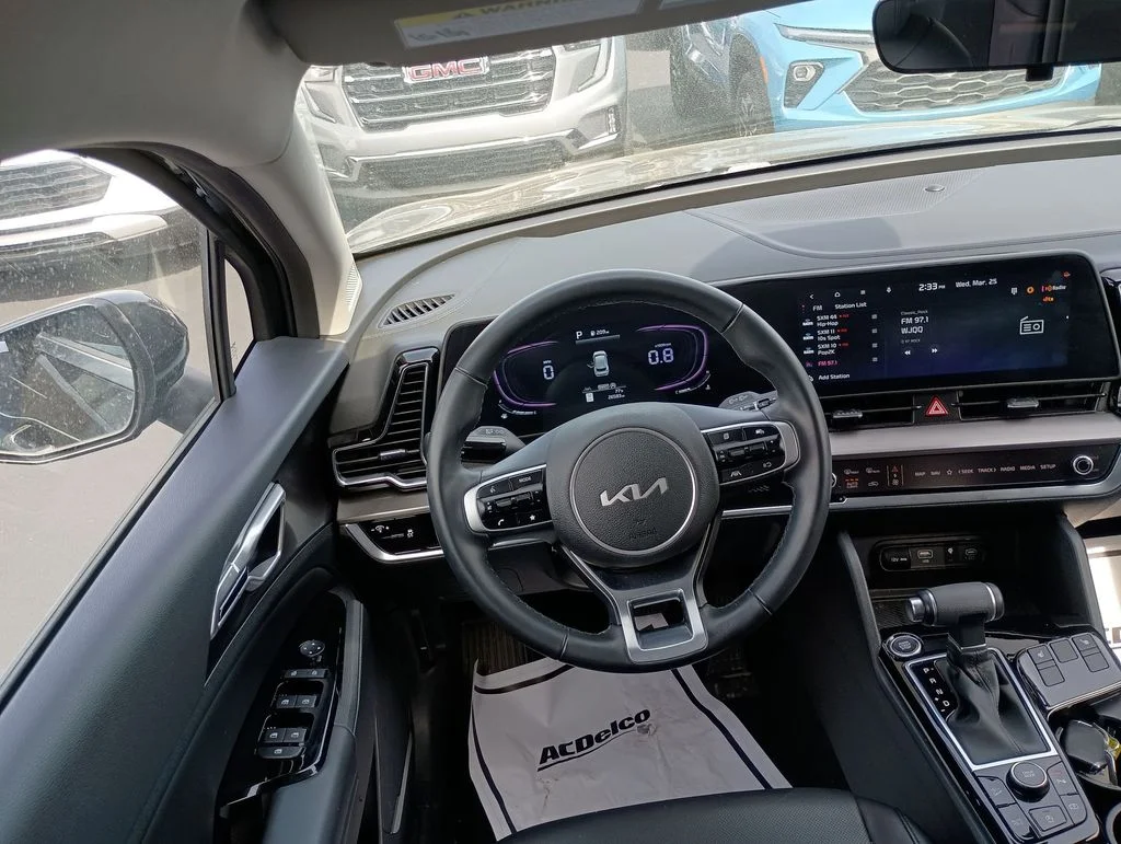 Used 2025 Black Kia EX image 20