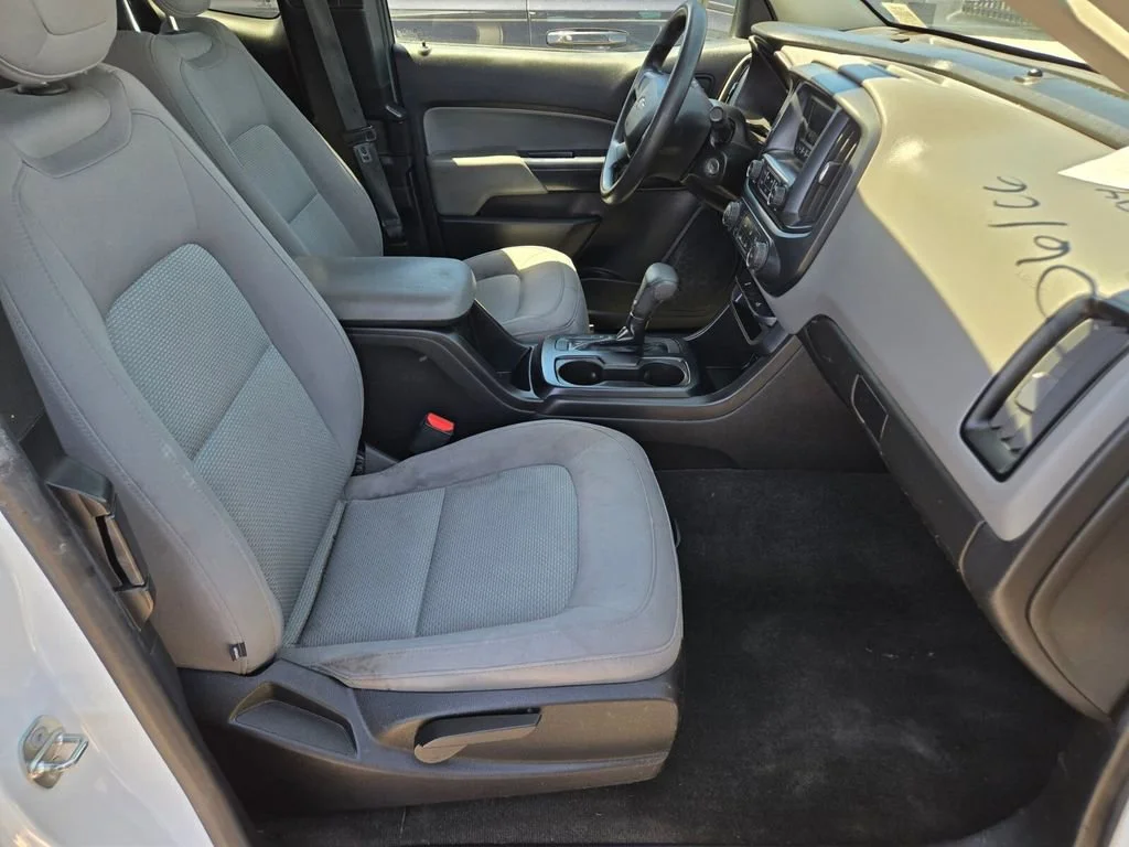 Used 2017 SUMMIT WHITE Chevrolet 2WD WT image 3
