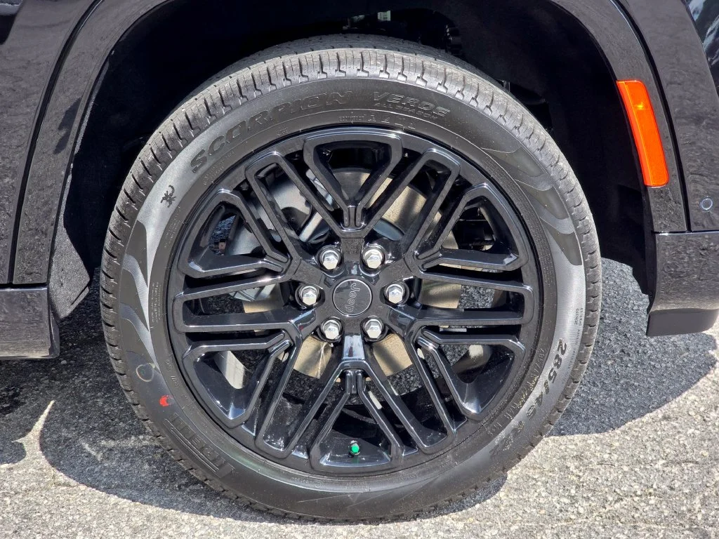 New 2026 Black Jeep Limited Reserve image 15