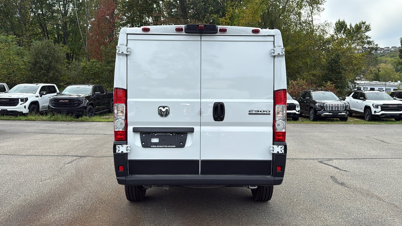 2025 Ram ProMaster 2500 Tradesman photo 3