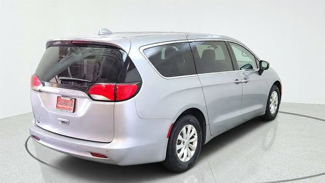 Used 2017 Silver Chrysler Touring image 11