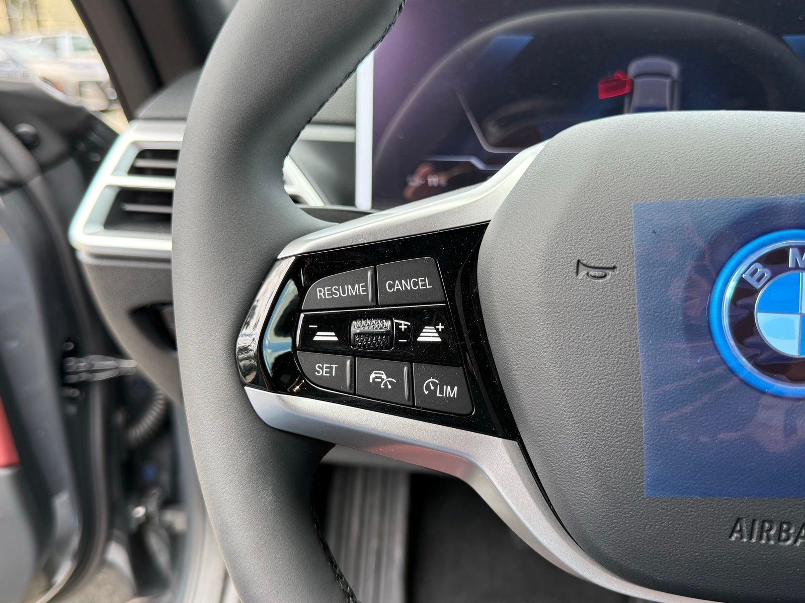 2026 BMW i4 40 - Photo 25