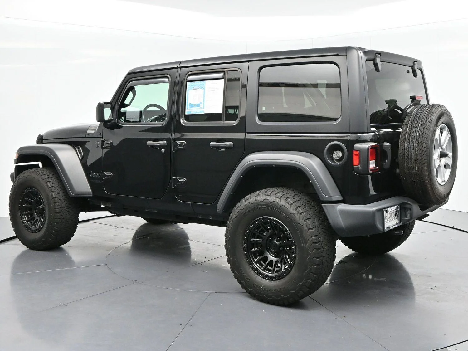 Used 2022 Black Clearcoat Jeep Unlimited Sport S image 5
