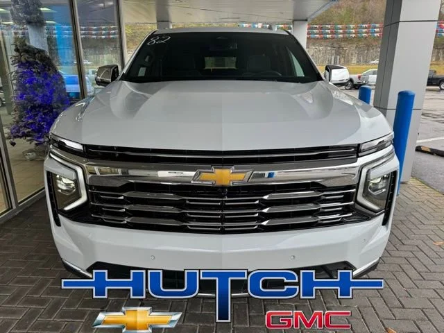 New 2026 Polar White Tricoat Chevrolet Premier image 2