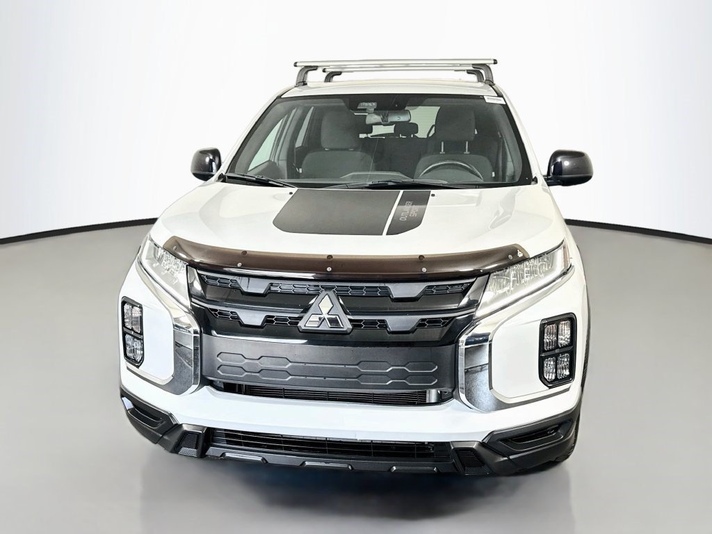 Used 2024 White Diamond Mitsubishi 2.0 Trail Edition image 2
