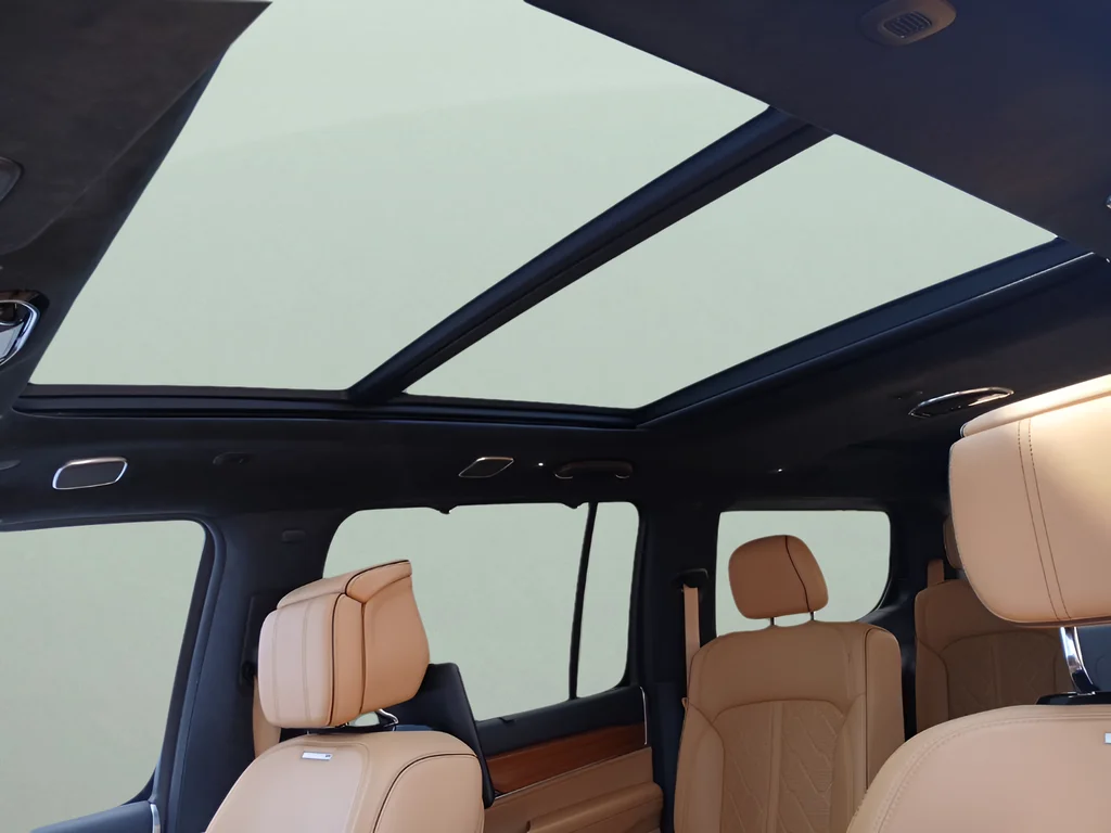 Used 2022 Black Jeep Series III image 14