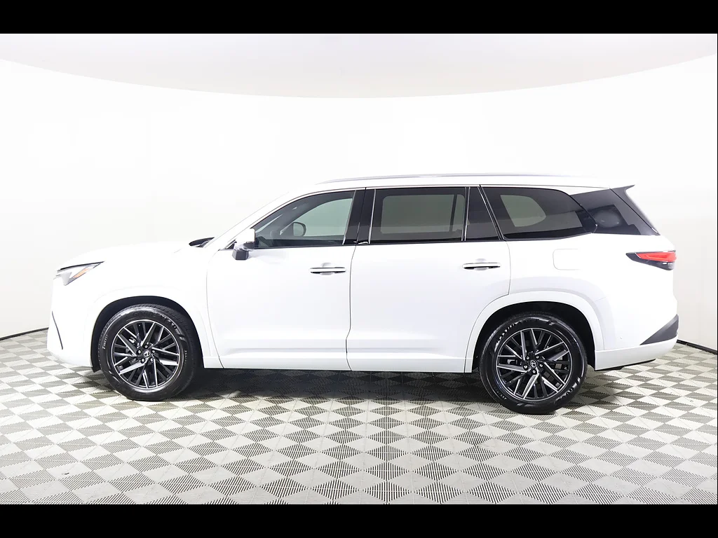 Certified Used 2024 WIND CHILL PEARL Lexus Premium image 3
