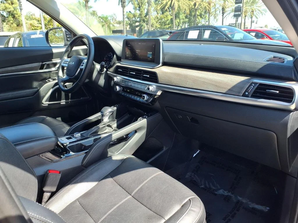 Certified Used 2022 Black Kia EX image 15