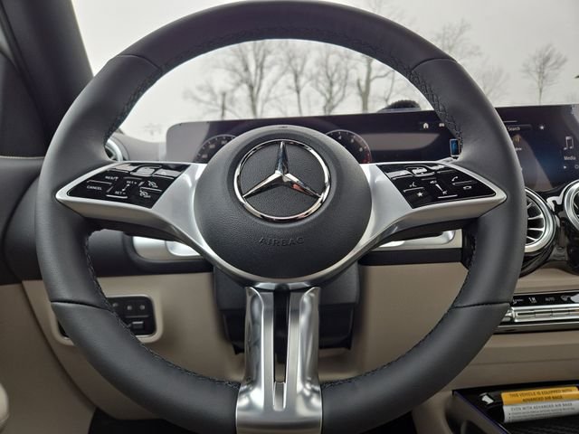 New 2026 Polar White Mercedes-Benz GLB250 image 17