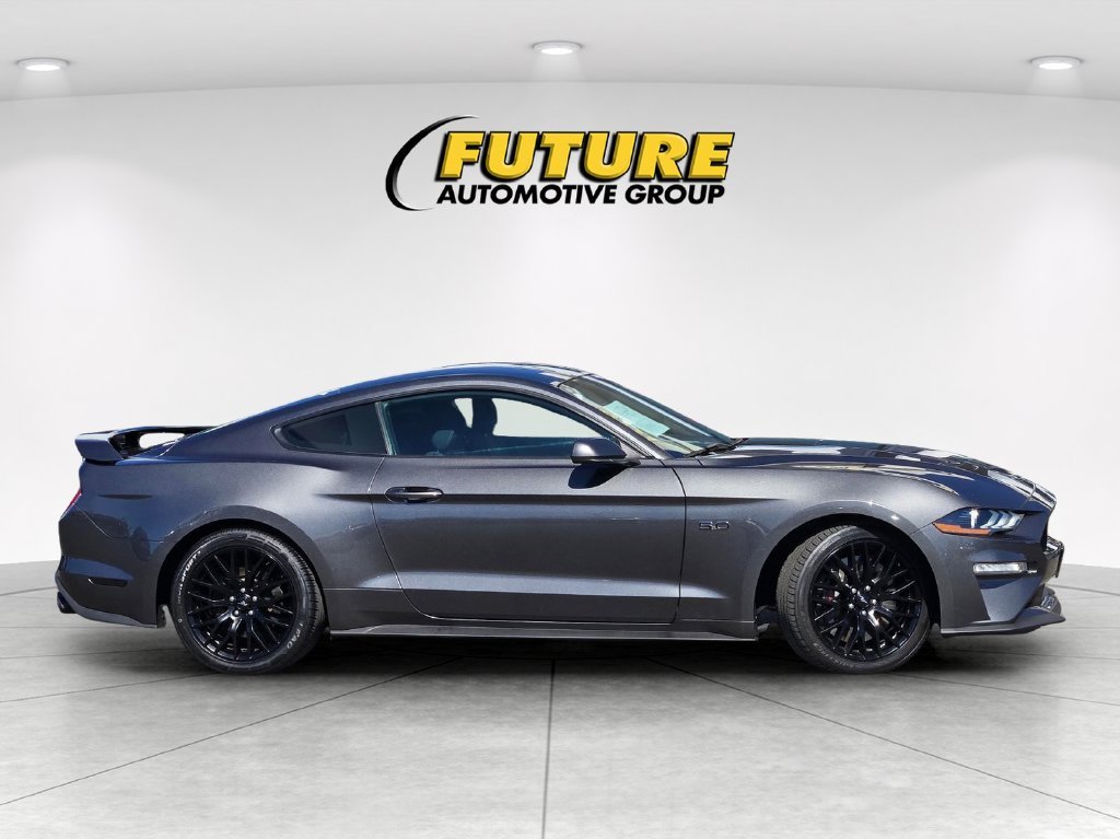 Used 2020 Gray Ford GT image 3