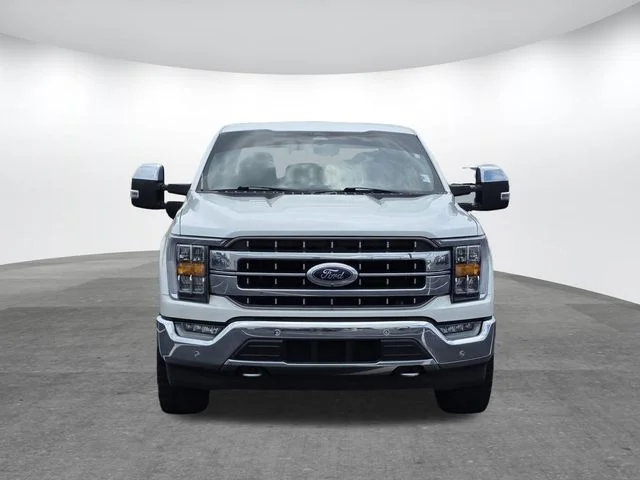 Certified Used 2022 Star White Ford Lariat image 2