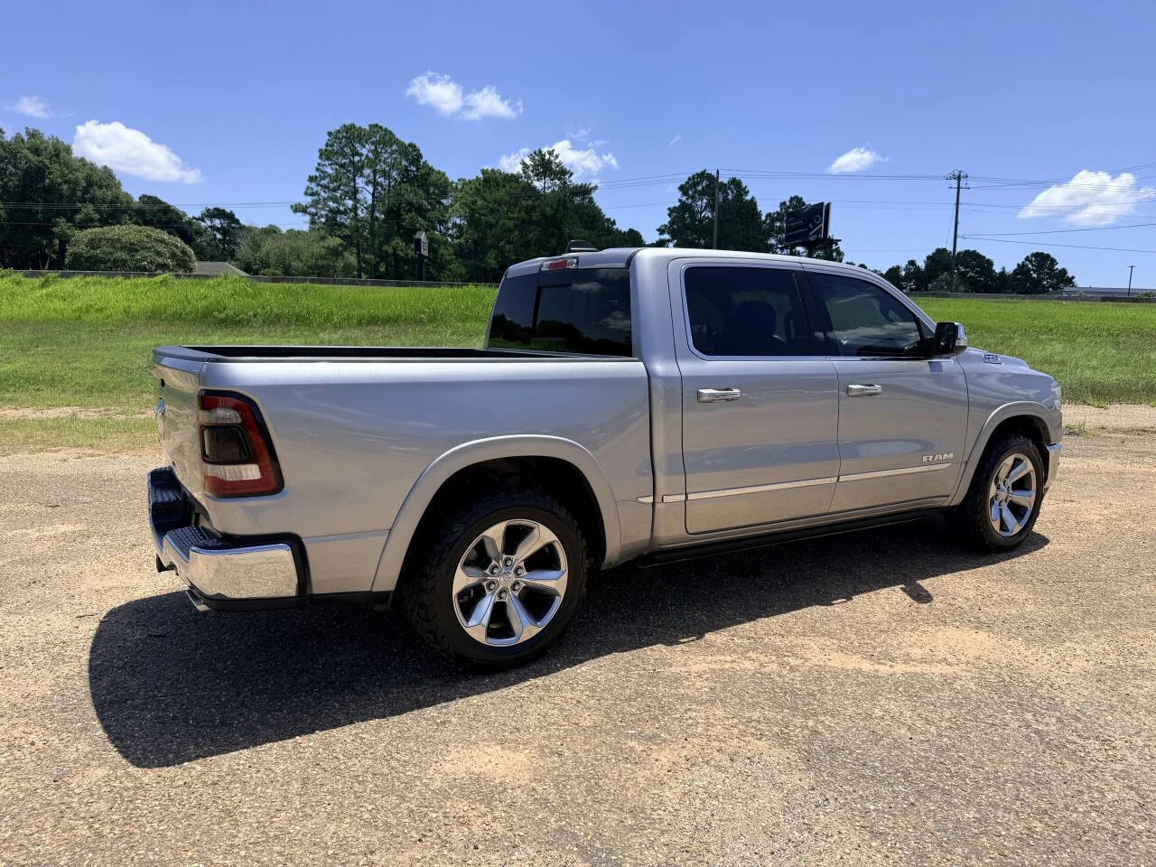 Used 2019 Silver RAM Limited 4x2 4dr Crew Cab 5.6 ft. SB Pickup image 5