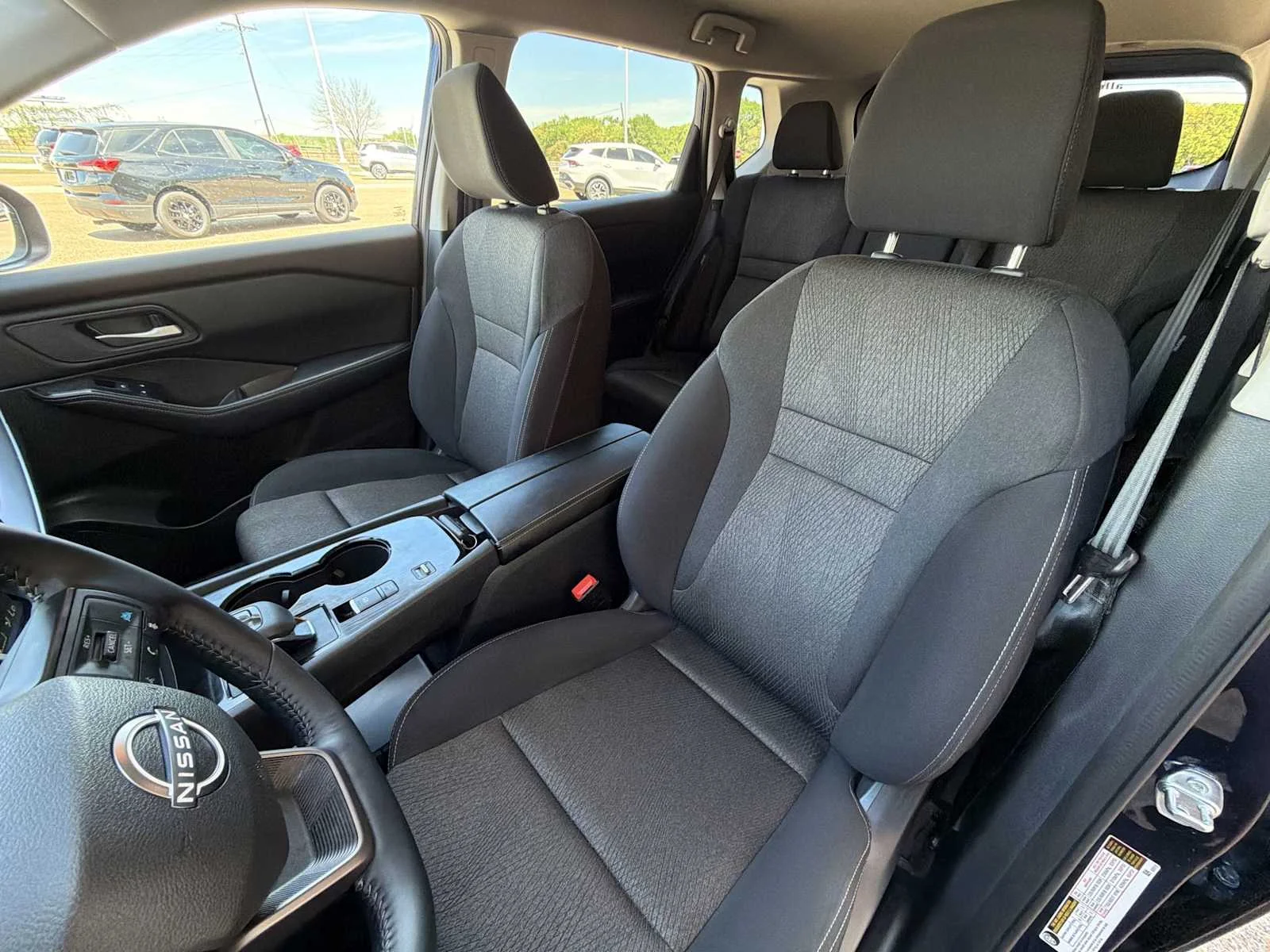 Used 2025 Deep Ocean Blue Pearl Nissan SV image 19