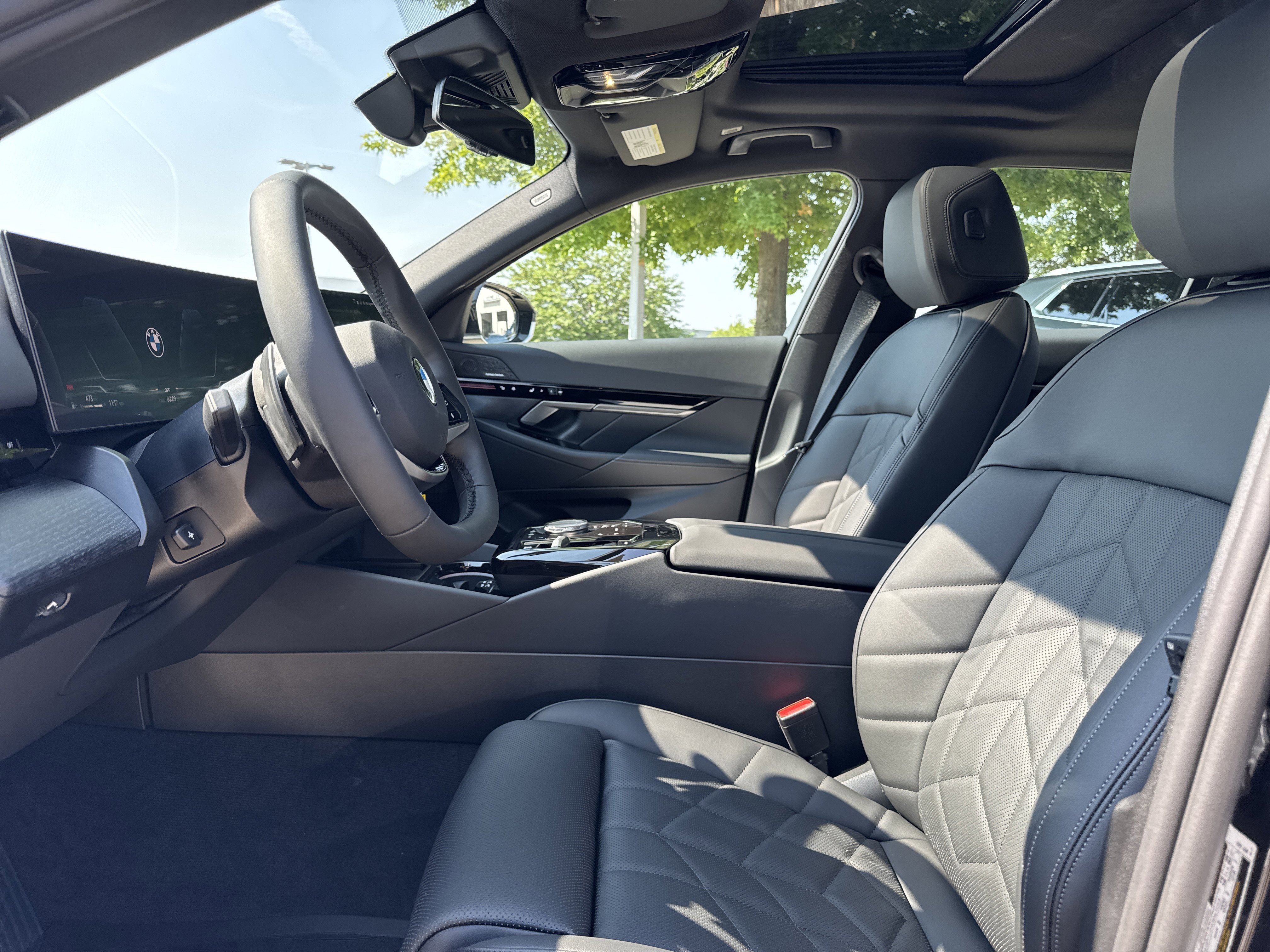 2026 BMW 5 Series 530i - Photo 10