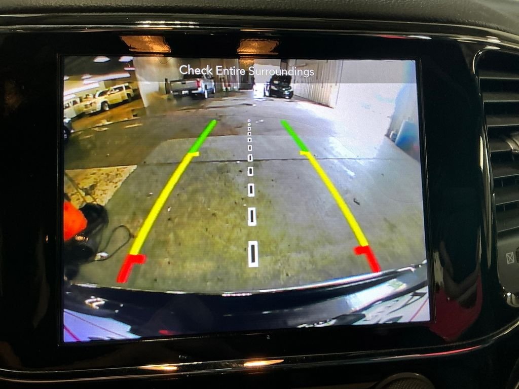 Used 2019 Gray Jeep Limited image 27