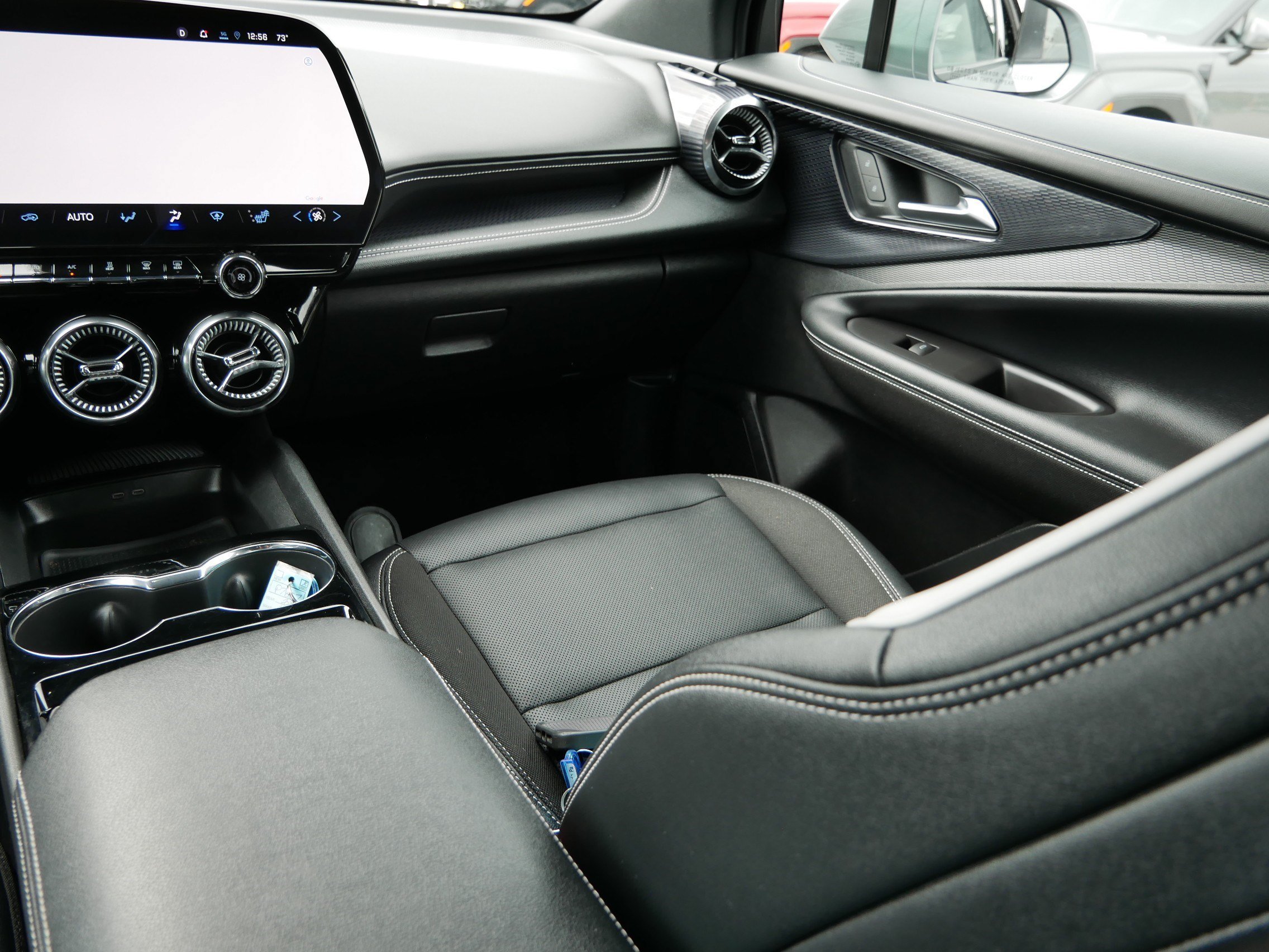 2024 Chevrolet Blazer EV LT - Photo 11
