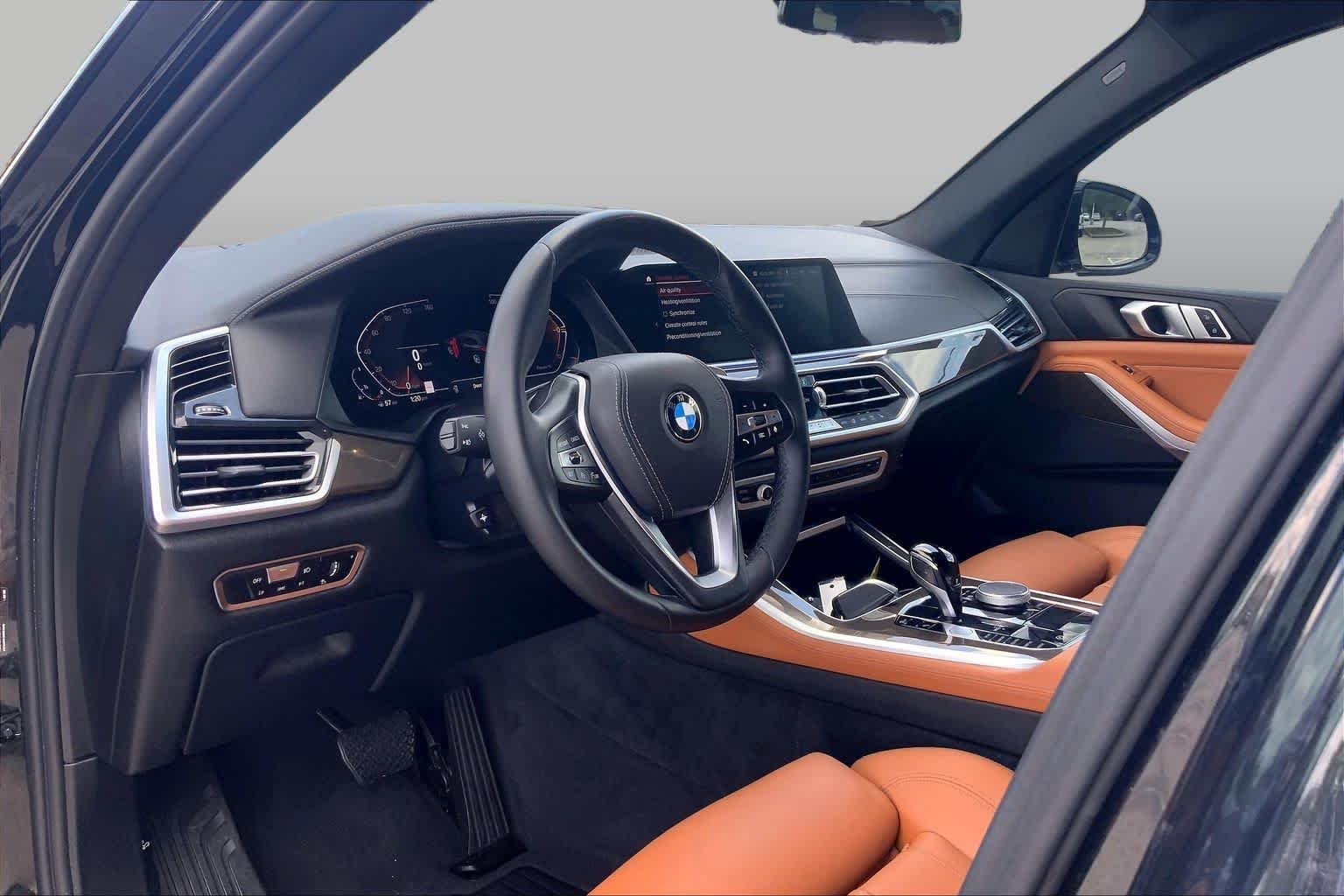 Used 2022 Black Sapphire Metallic BMW sDrive40i image 17