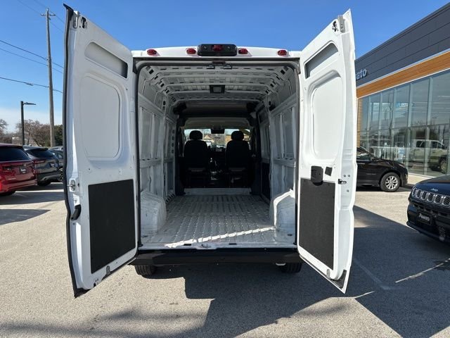 Used 2025 White Ram High Roof image 12