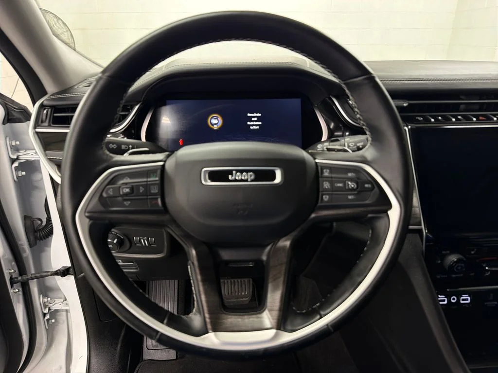 Certified Used 2022 White Jeep Limited image 18