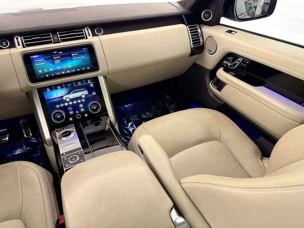 Used 2022 Black Land Rover Westminster image 22