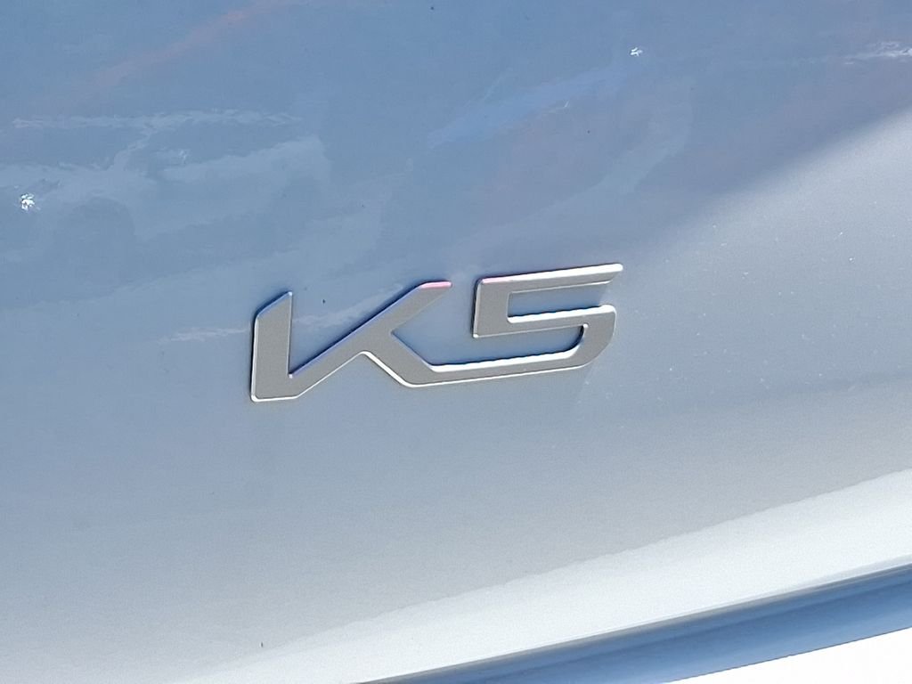 New 2026 Snow White Pearl Kia LXS FWD image 12