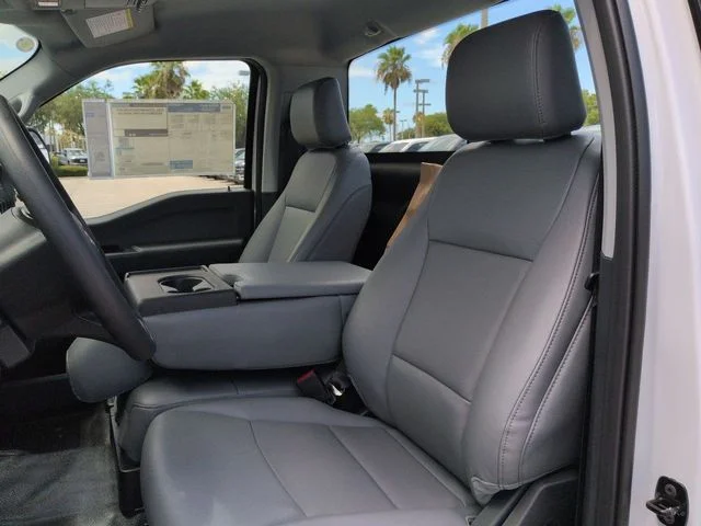 New 2026 Oxford White Ford F-450® XL image 15