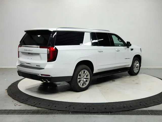 Used 2025 White GMC Denali image 8