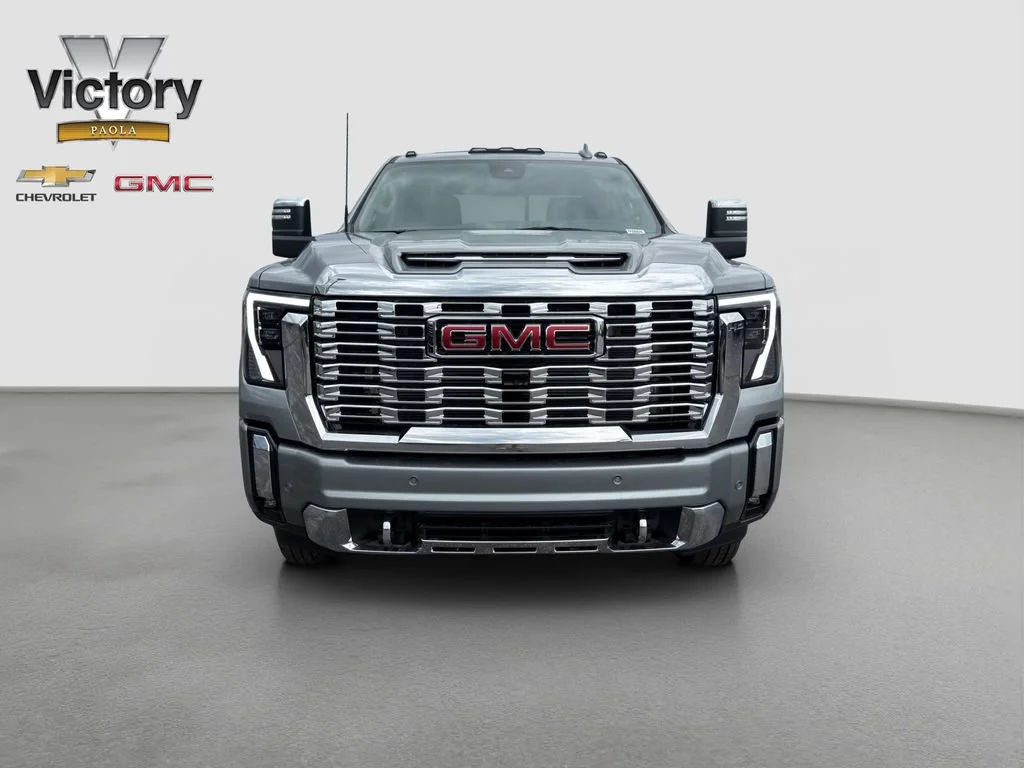 2026 GMC Sierra 3500HD Denali - Photo 2