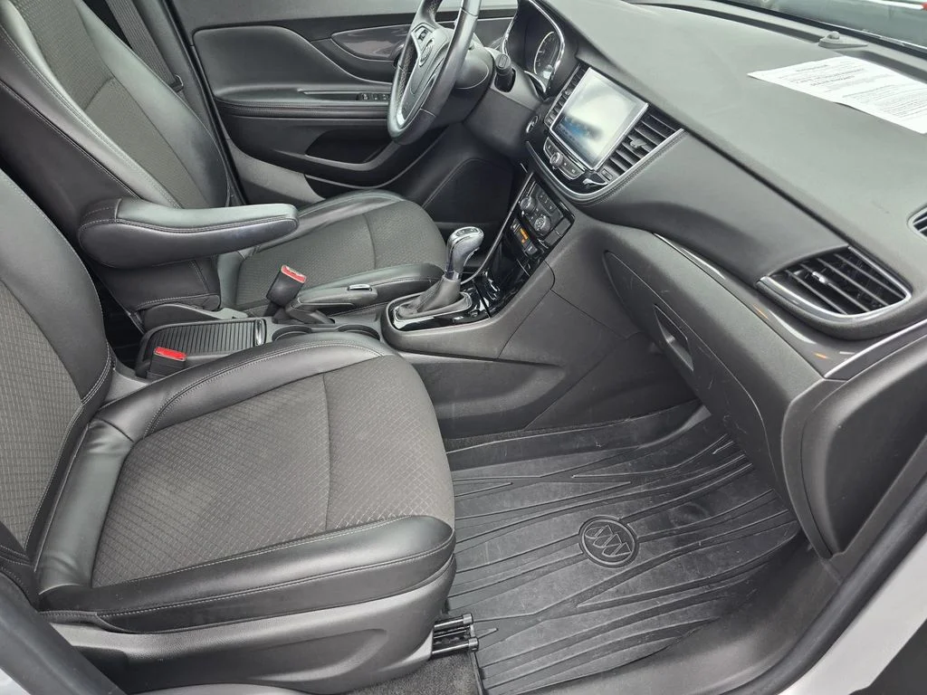 Certified Used 2020 Includes (MDP) Anthracite lower exterior accent color, Paint code W598F. Buick Preferred image 20