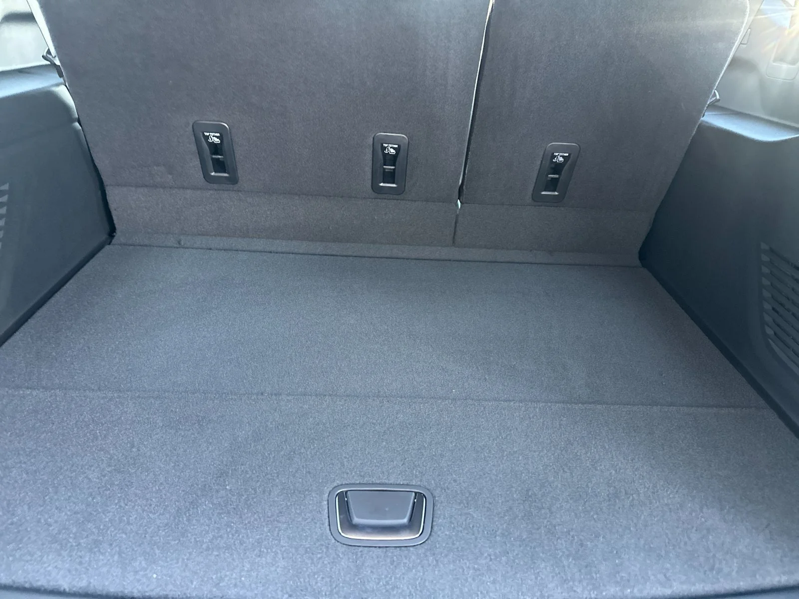 New 2027 Onyx Black GMC Denali Ultimate image 15