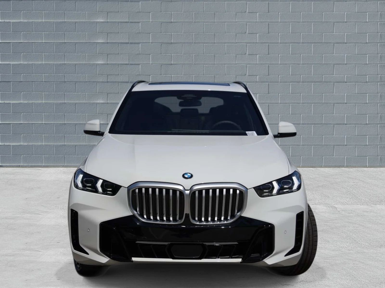 New 2026 Alpine White BMW xDrive40i image 2