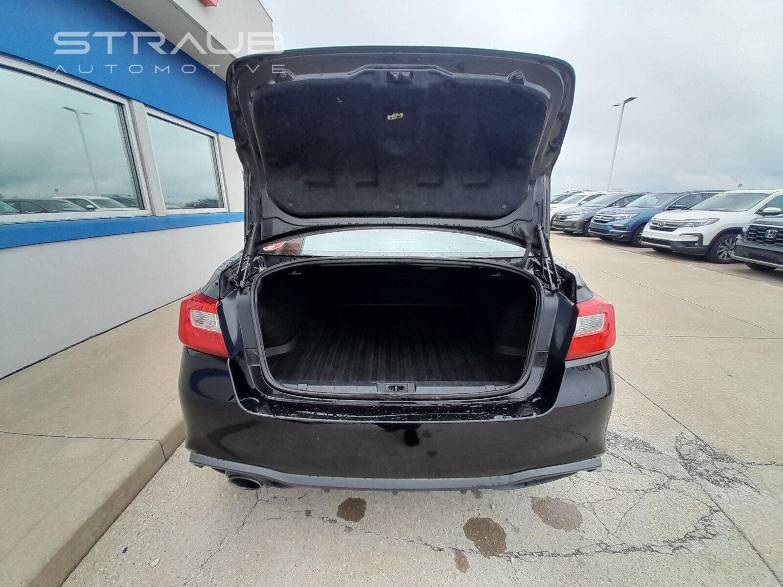 Used 2018 Crystal Black Silica Subaru Premium image 45