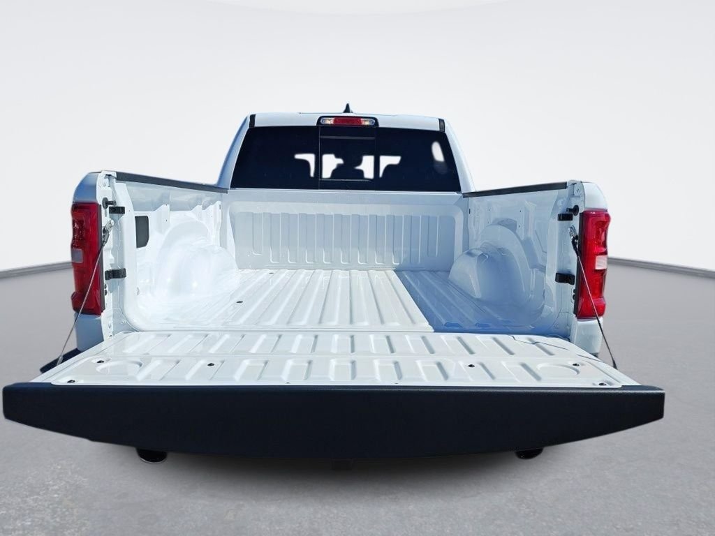New 2026 Bright White Clear-Coat Exterior Paint RAM Big Horn/Lone Star image 14